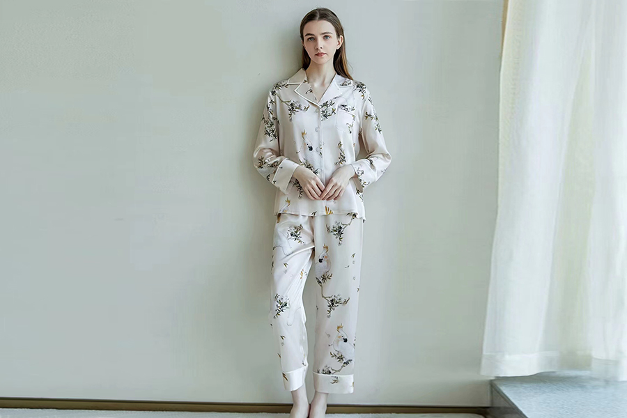 真丝睡衣情侣套装（女：上装、下装）
